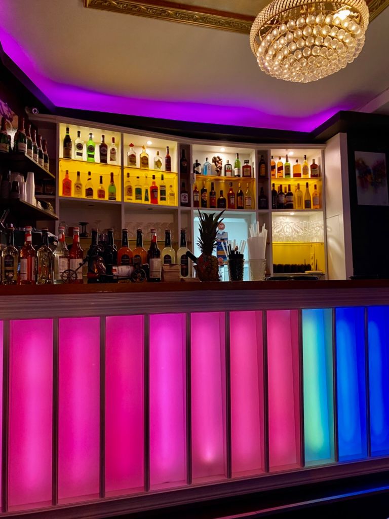 indisches restaurant and cocktailbar